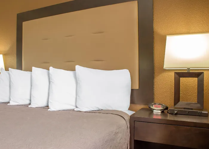 Knights / East Fry Hotel Sierra Vista
