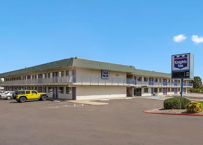 Knights / East Fry Hotel