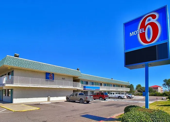 Knights / East Fry Hotel 2*